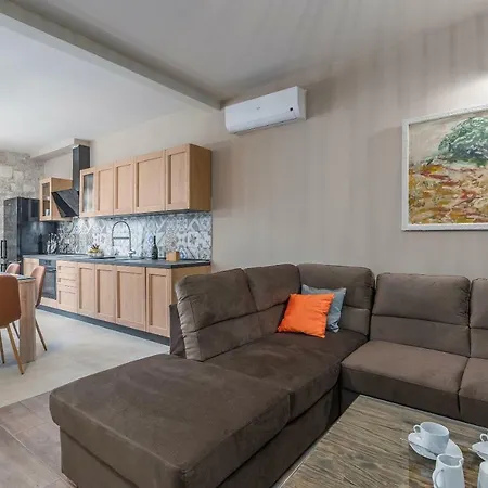 Apartment Center Exclusive *